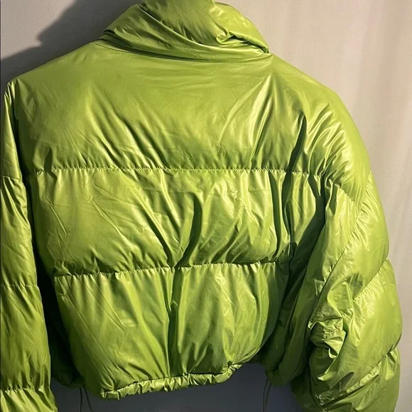 🌺50% OFF ALL BUNDLES🌺 URBAN OUTFITTERS Cropped Lime Neon Puffer Jacket - Picture 5 of 6
